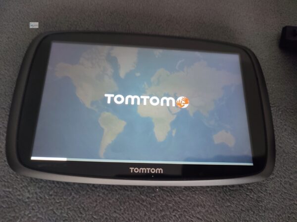 TomTom GO 6100 Navigationsgerät 6 Zoll Welt Lifetime Maps & Traffic & SIM-Karte - Image 2