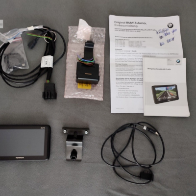 BMW Navigation Portable HD Traffic 65902303767 Tomtom GO LIVE 1005