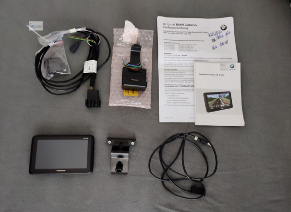 BMW Navigation Portable HD Traffic 65902303767 Tomtom GO LIVE 1005