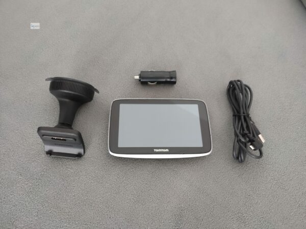 TomTom GO PREMIUM Welt 5 Zoll Navigationsgerät Lifetime Maps & Traffic & Radarwarner & SIM-Karte
